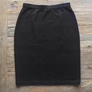 St. John Caviar Black Knit Skirt - Size 10